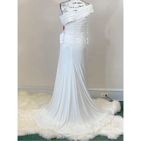 Mac Duggal Ieena Jersey Asymmetric Gown size 8 - Picture 8 of 10